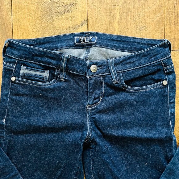 Guess Low-Rise Skinny Dark Wash Jeans with Rhinestone Heart on Back Pocket - Picture 3 of 12